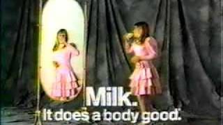 VINTAGE 80'S MILK COMMERCIAL WITH GIRL LOOKING IN MIRROR - YouTube