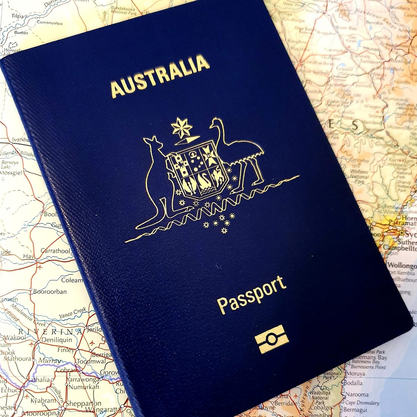 australian-passport-image-cropped - WLW Migration Lawyers