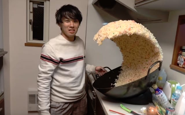 Japanese YouTuber Recreates Hokusai&#39;s Great Wave in Fried Rice – grape Japan
