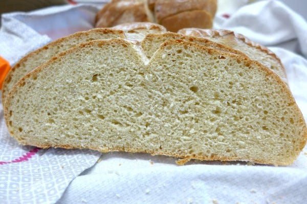sliced Manchet bread