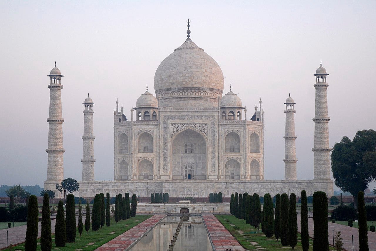 Taj Mahal in India - Kristian Bertel.jpg