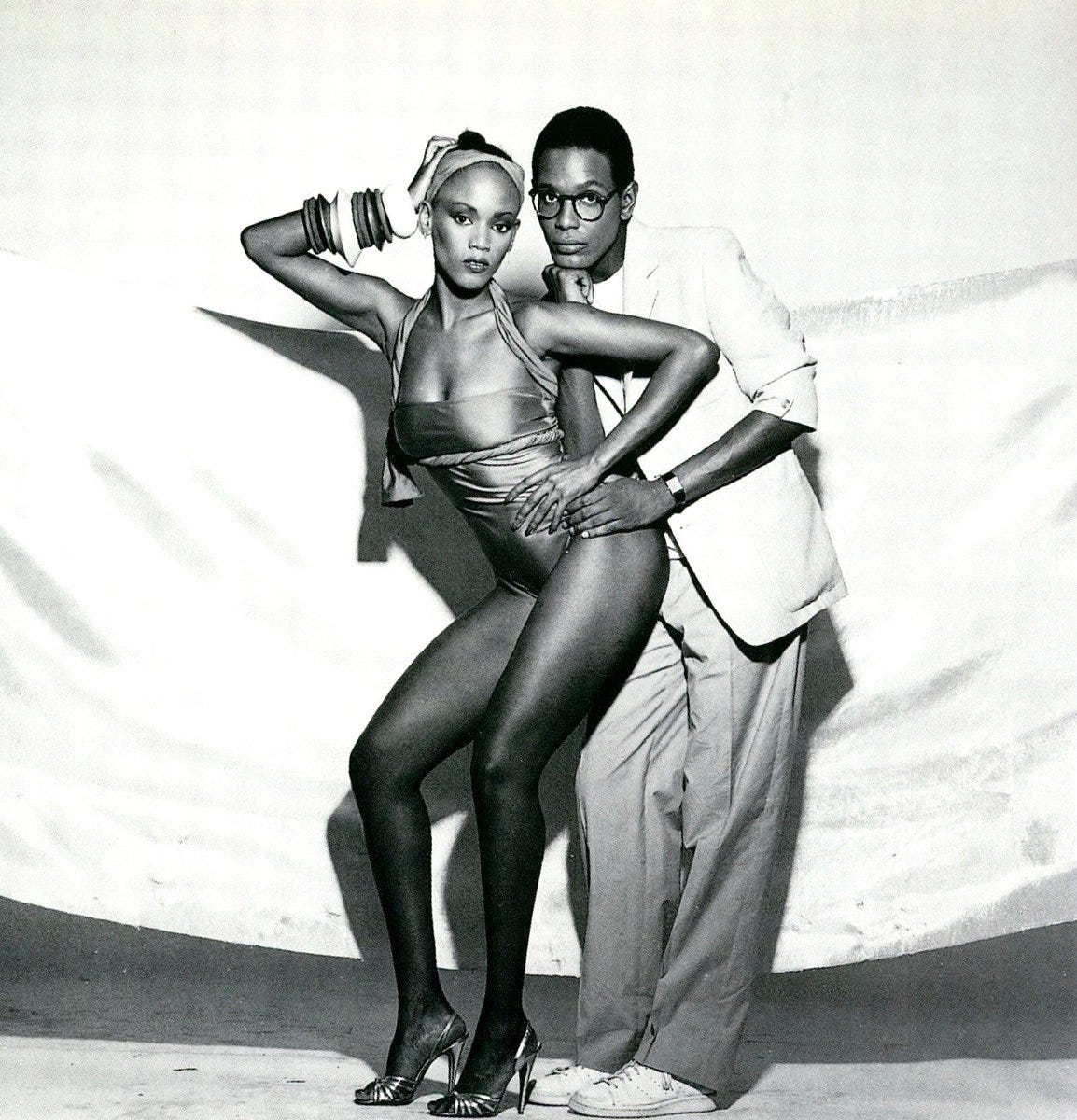 archivealive a Twitter: "Designer Willi Donnell Smith posing with his  supermodel/actress sister Toukie Smith photographed by Anthony Barboza  (1978) | In 1987, Willi Smith was declared as indisputably, “the most  successful black