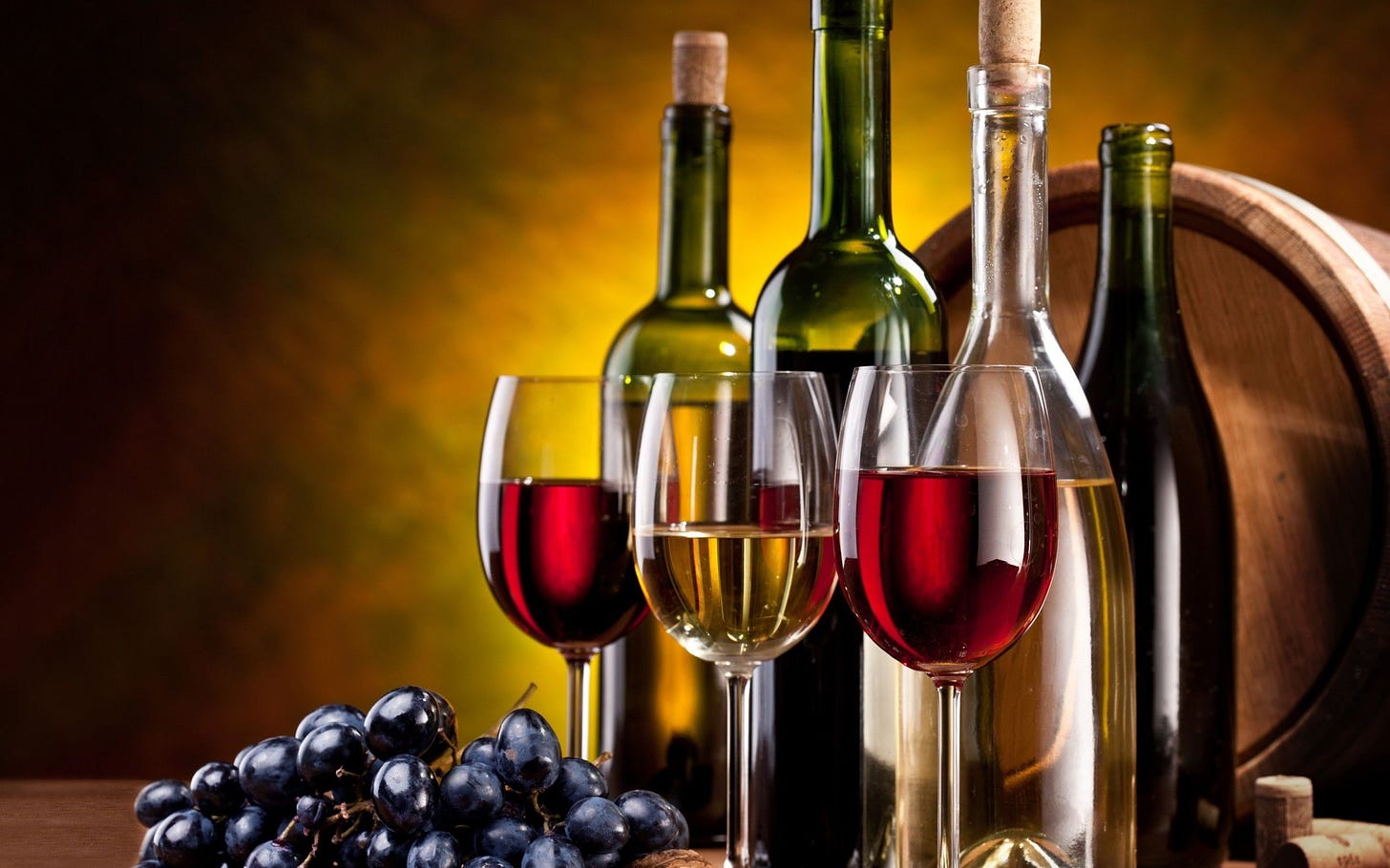 Wine Bottle Wallpapers Group - Wine Bottles (#1438796) - HD Wallpaper &  Backgrounds Download