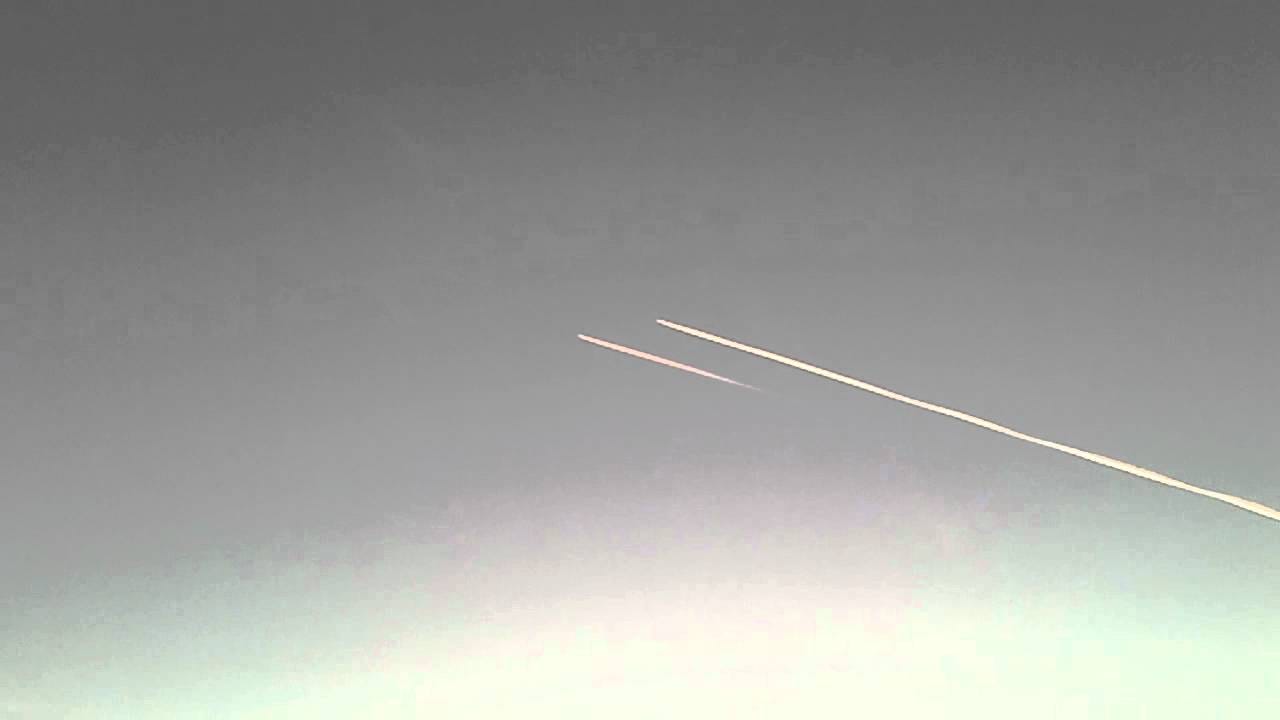 Chemtrail contrails side by side comparison - YouTube