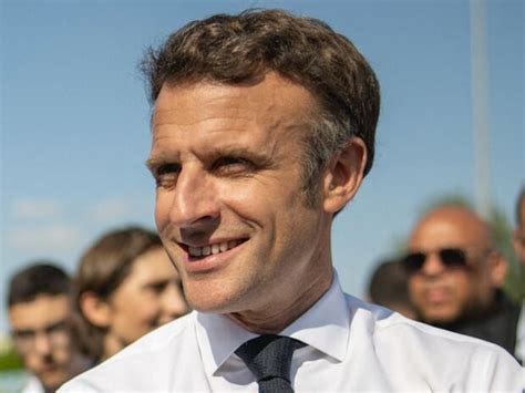 PHOTO - Emmanuel Macron en look décontracté au Touquet : d ...
