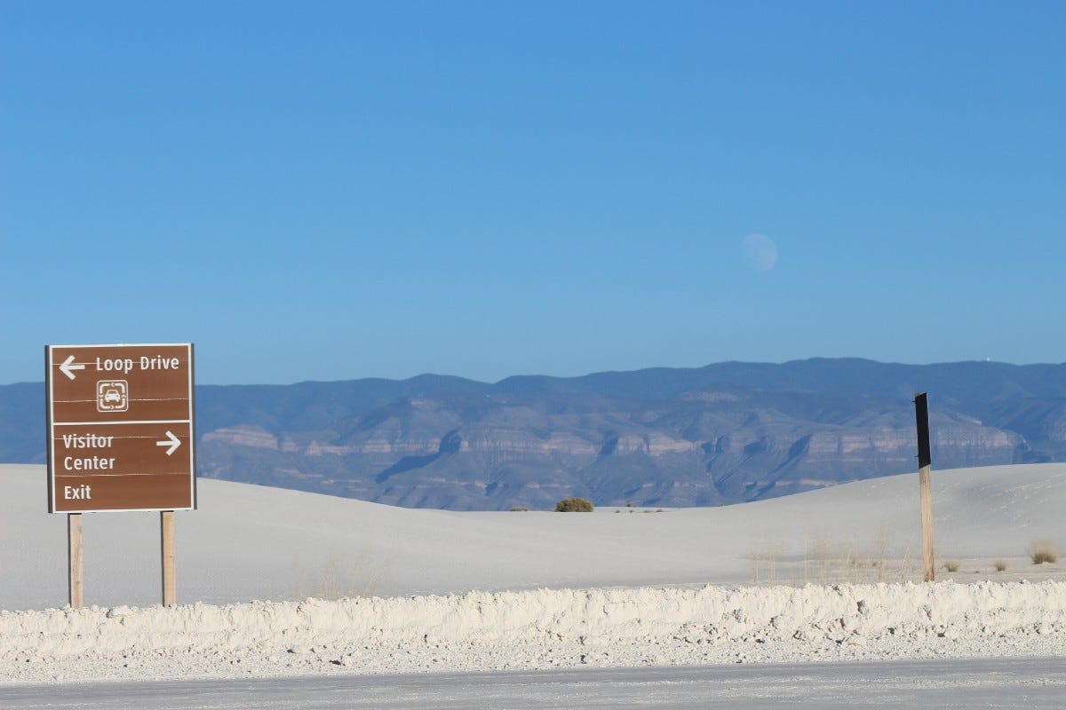 entrance to White Sands, New Mexico sign