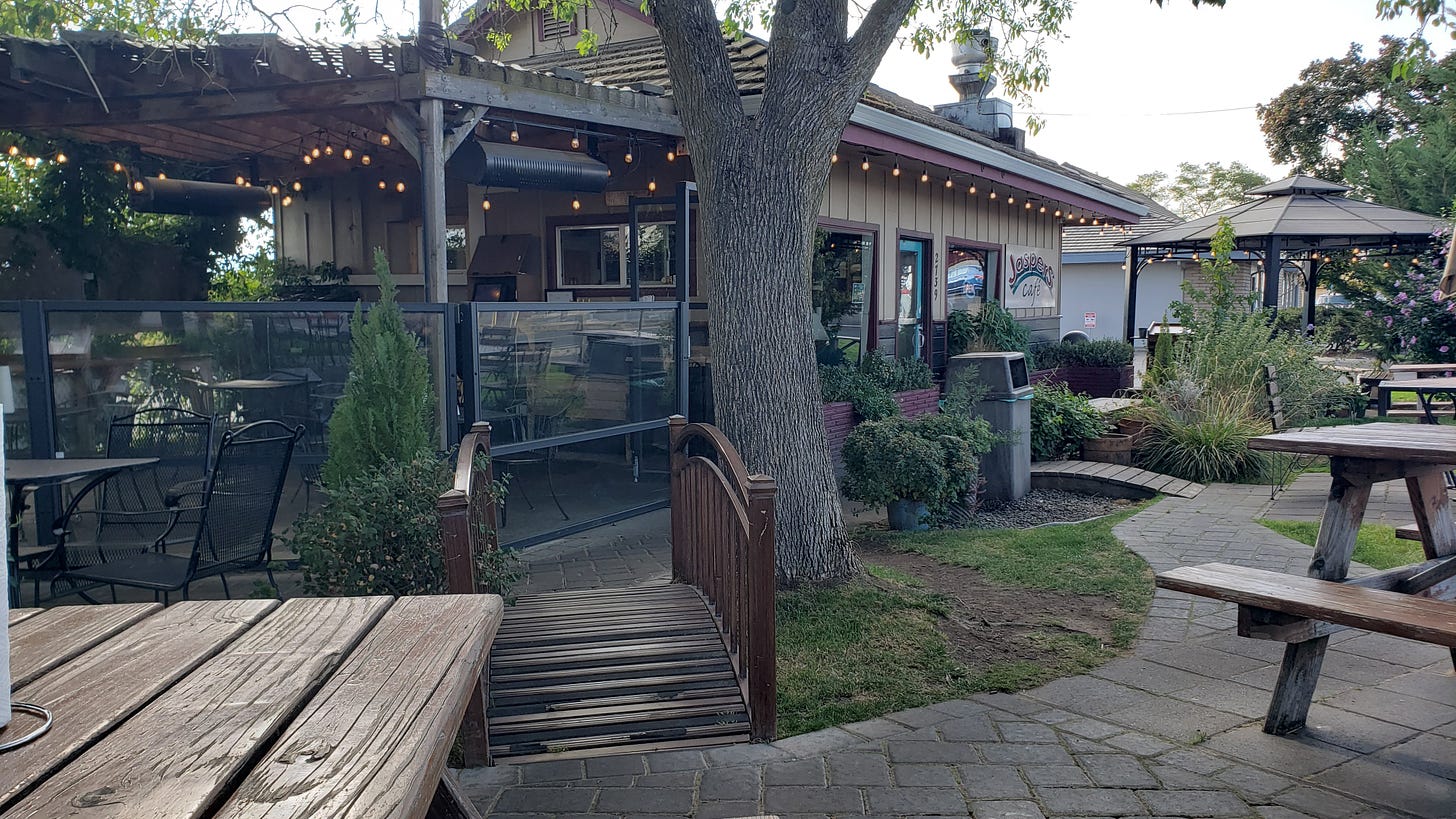 outdoor seating at Jasper's Cafe
