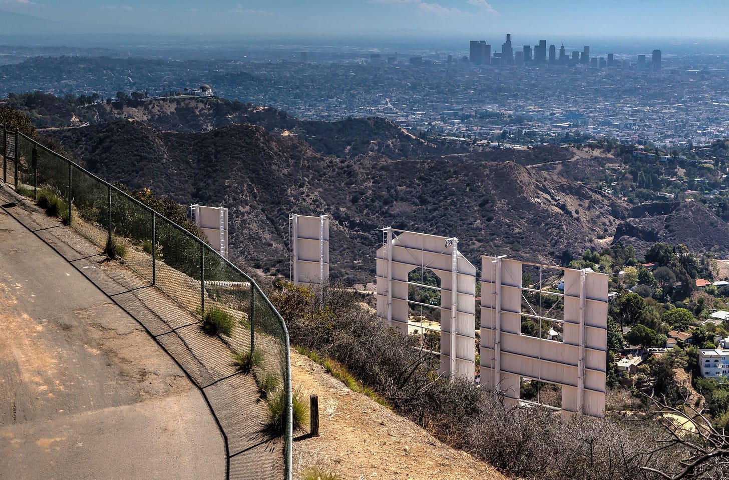 The shortest Hike to the Hollywood Sign - Gate to Adventures
