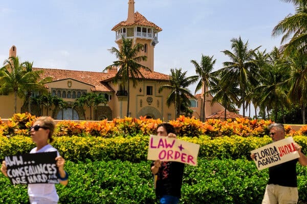 Protesters outside former President Donald J. Trump’s Mar-a-Lago residence in Palm Beach, Fla., this month.