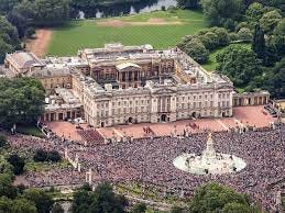 Buckingham Palace - Wikipedia