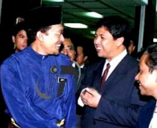 In 1998, Zahid Hamidi was part of the Reformasi. Now, he may be on Anwar&#39;s  side again.