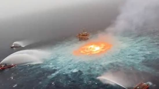 Eye of fire&#39; on Gulf of Mexico after gas leak in underwater pipeline |  World News - Hindustan Times