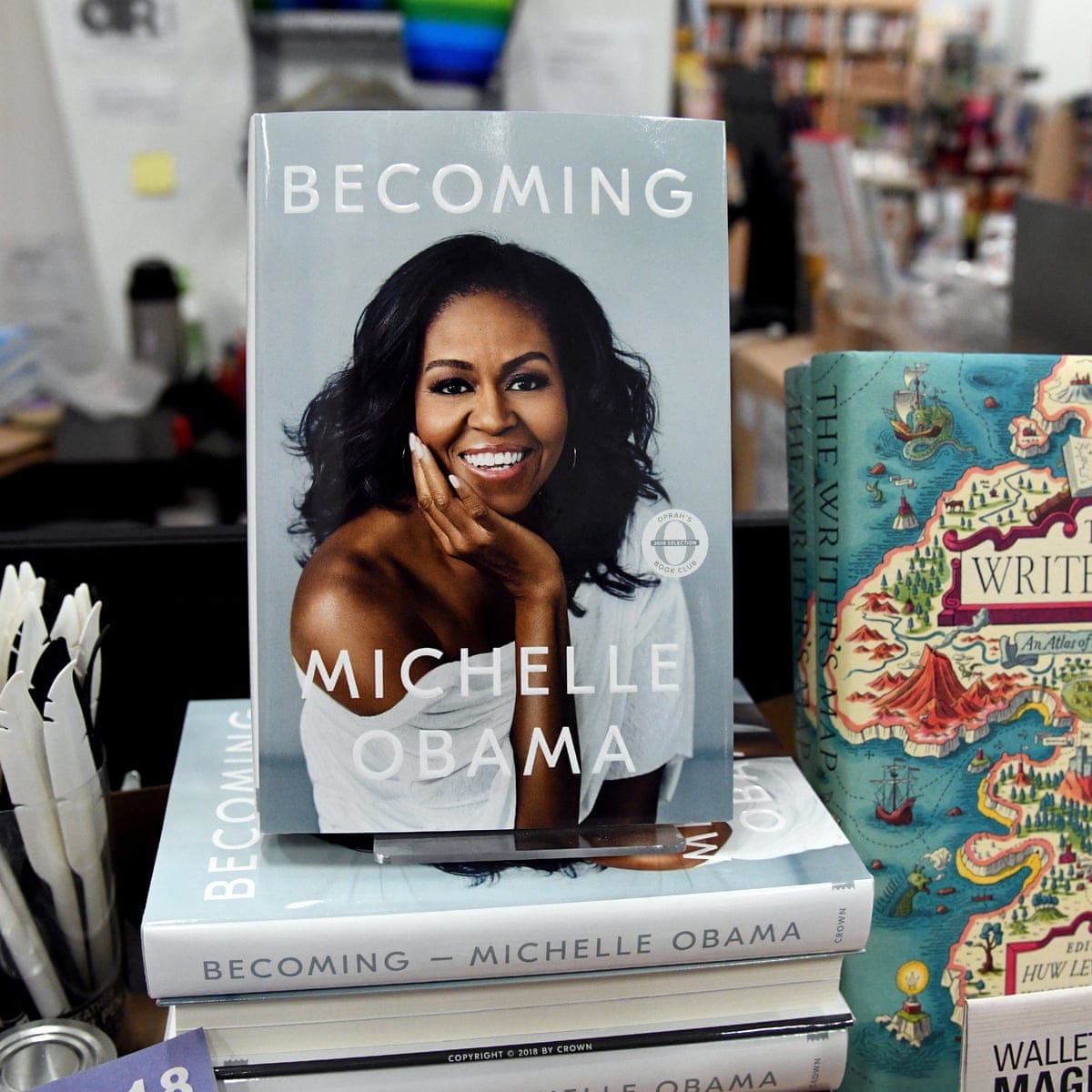 Why doesn't Michelle Obama's memoir have an index? Blame Trump | Michelle  Obama | The Guardian