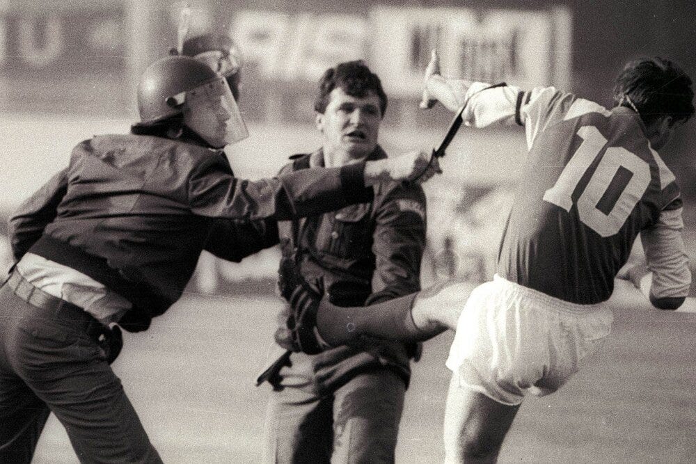 Zvonomir Boban kicks out at Yugoslav police