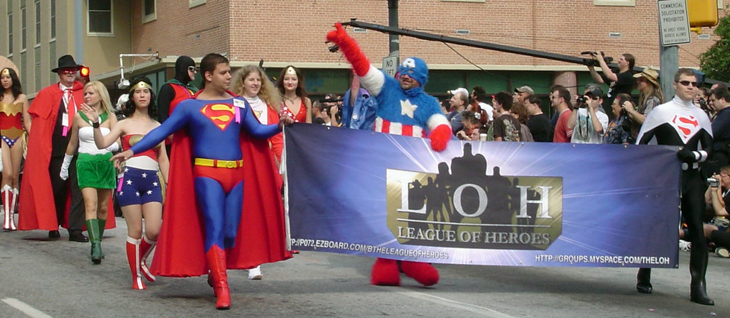"2007 DragonCon parade - 10" by LaMenta3 is licensed under CC BY-SA 2.0.