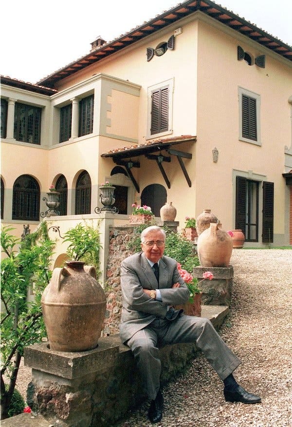 Licio Gelli in front of his home in Tuscany. He personified Italians’ widely held mistrust of government narratives.