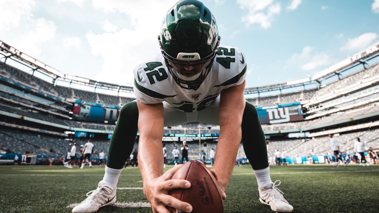 Jets Reach Long-Term Extension with Long-Snapper Thomas Hennessy