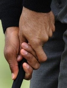 Tiger Woods Putting Grip | Tiger woods, Grip, Golfer