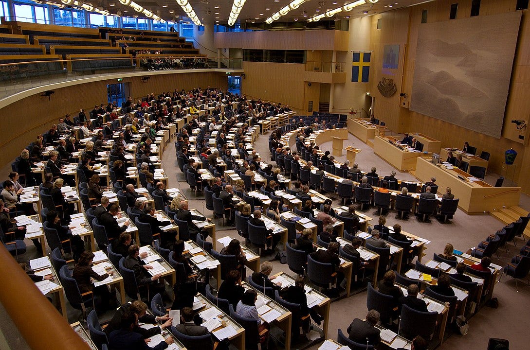 Inside view of Riksdag, the Swedish parliament (Image: Janwikifoto, CC BY-SA 3.0, via Wikimedia Commons)