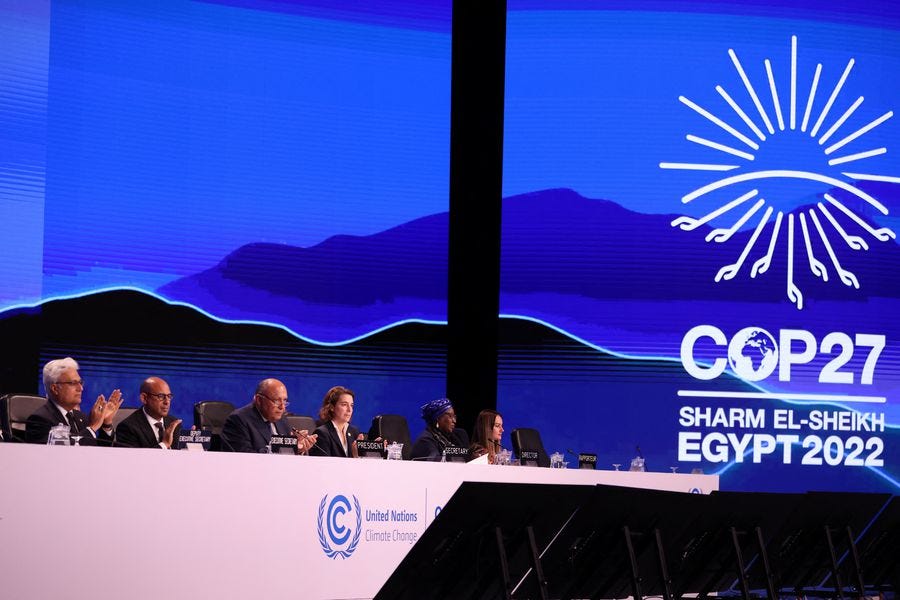 La COP 27 aprueba crear un fondo especial para cubrir los daños en países  vulnerables al cambio climático - La Tercera
