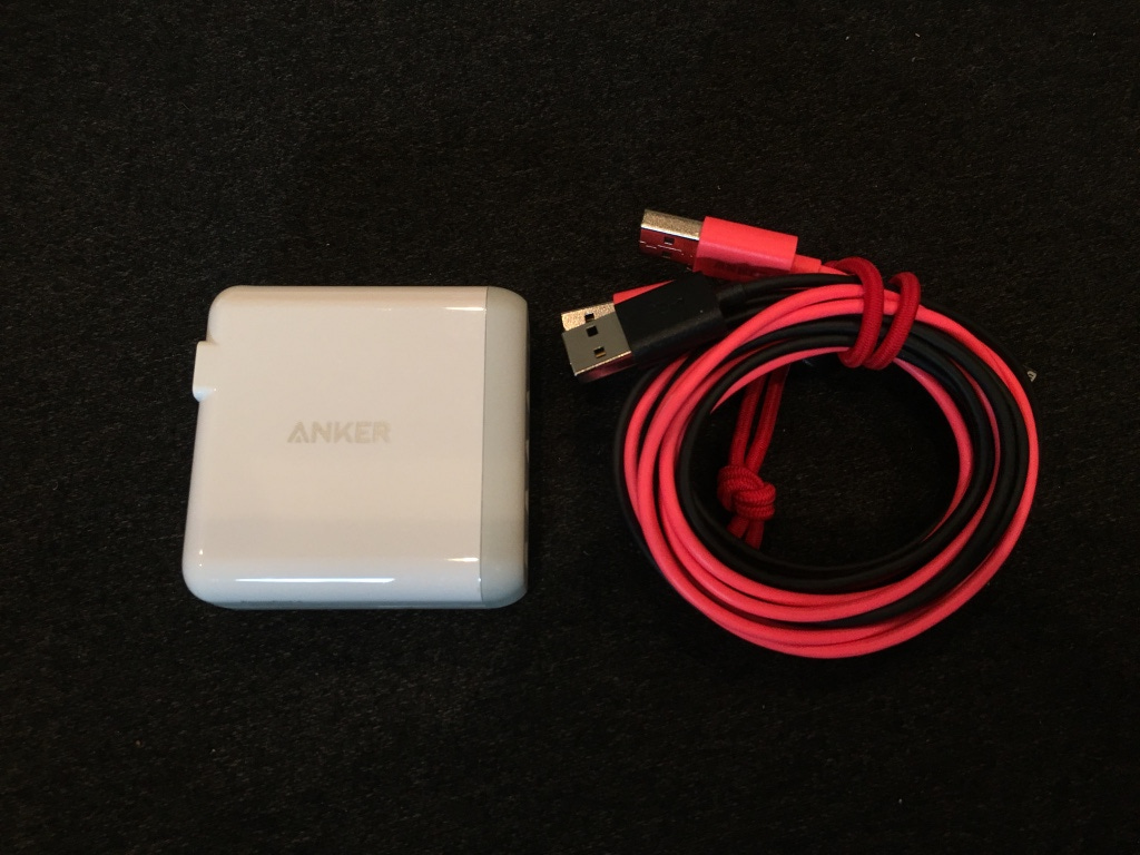Anker 40W 4 Port Charger and 2 pairs of lightning connector cables