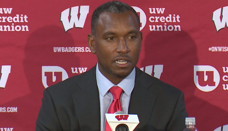 Badgers introduce new offensive coordinator Bobby Engram