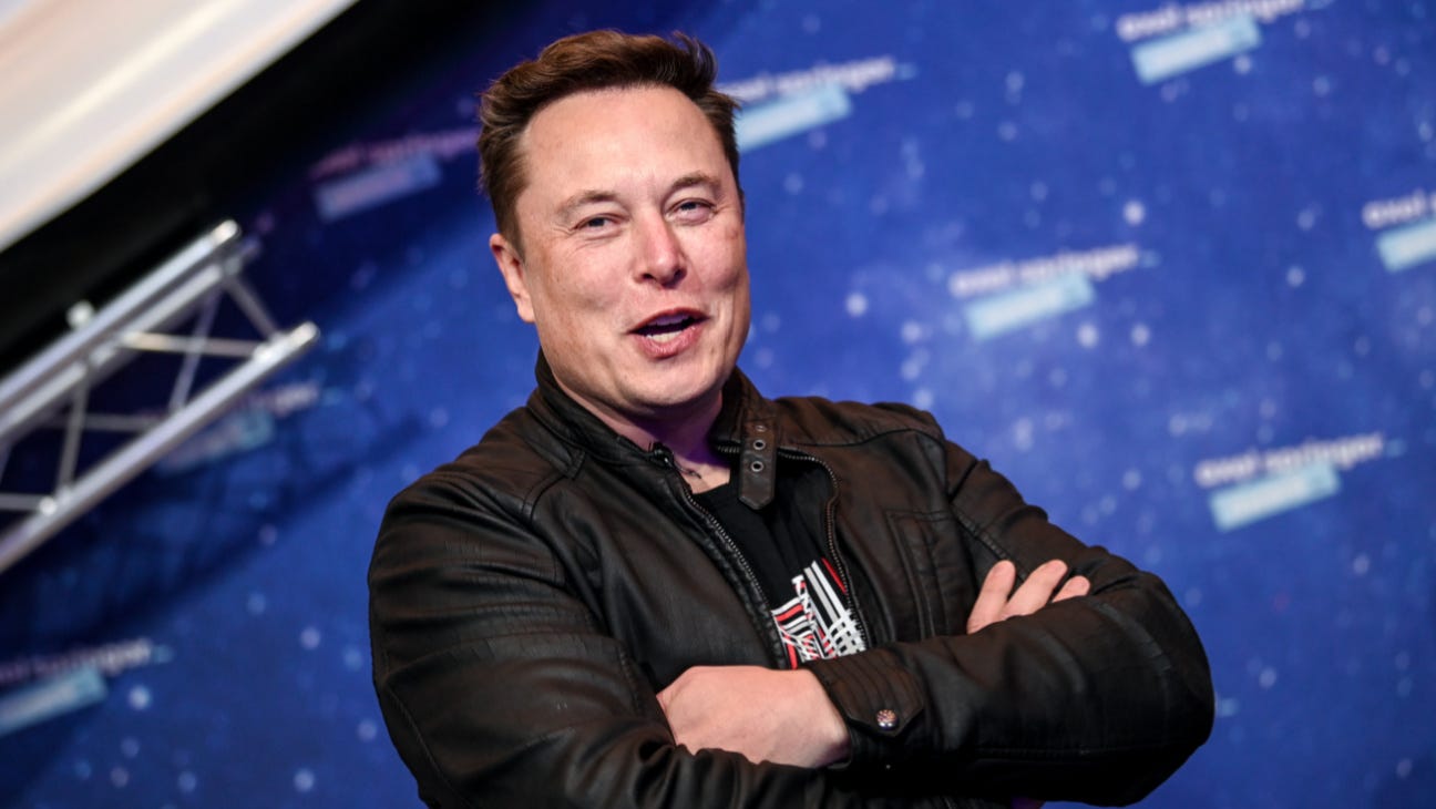 Elon Musk Sued by Twitter Investors Over Late Disclosure – The Hollywood  Reporter