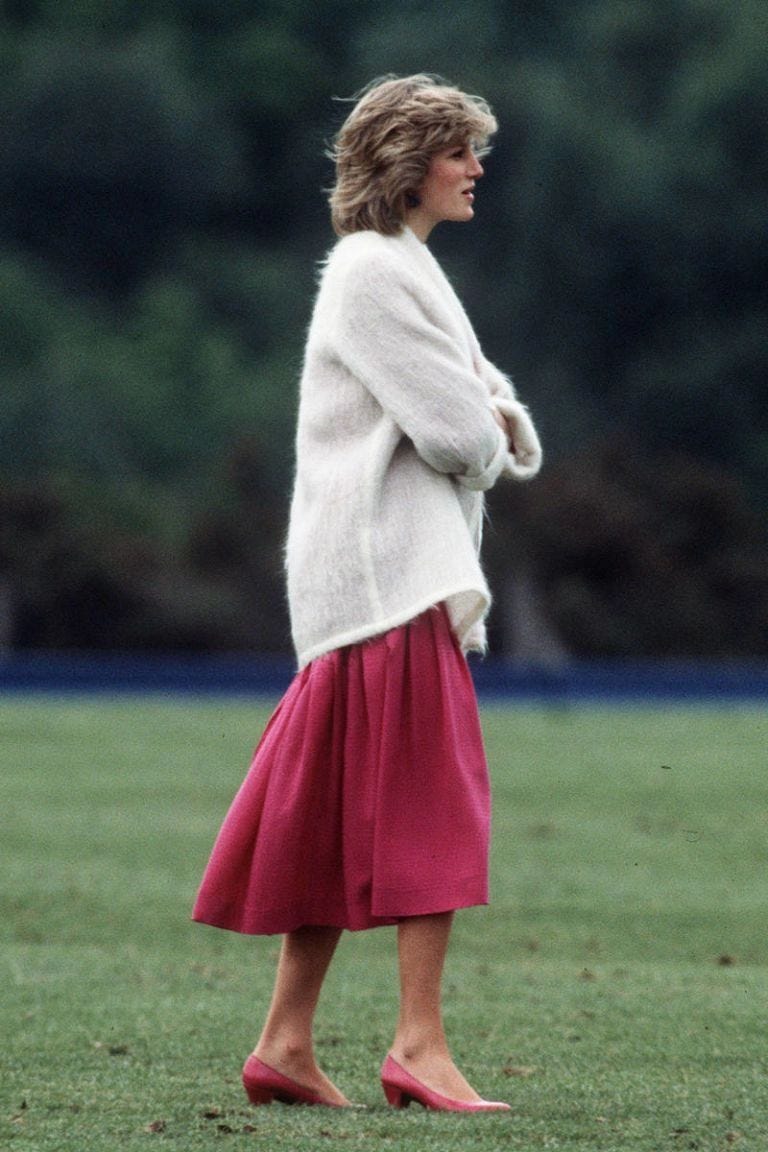 Lady Diana looks so classy in even what would be a frumpy outfit for most people!