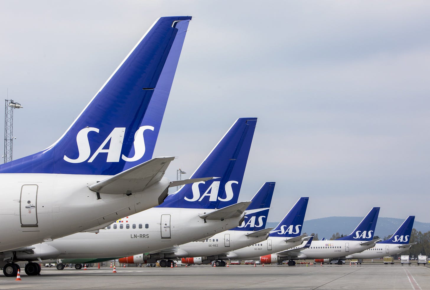 Scandinavian Airlines gets $1.5 billion to survive crisis | AP News