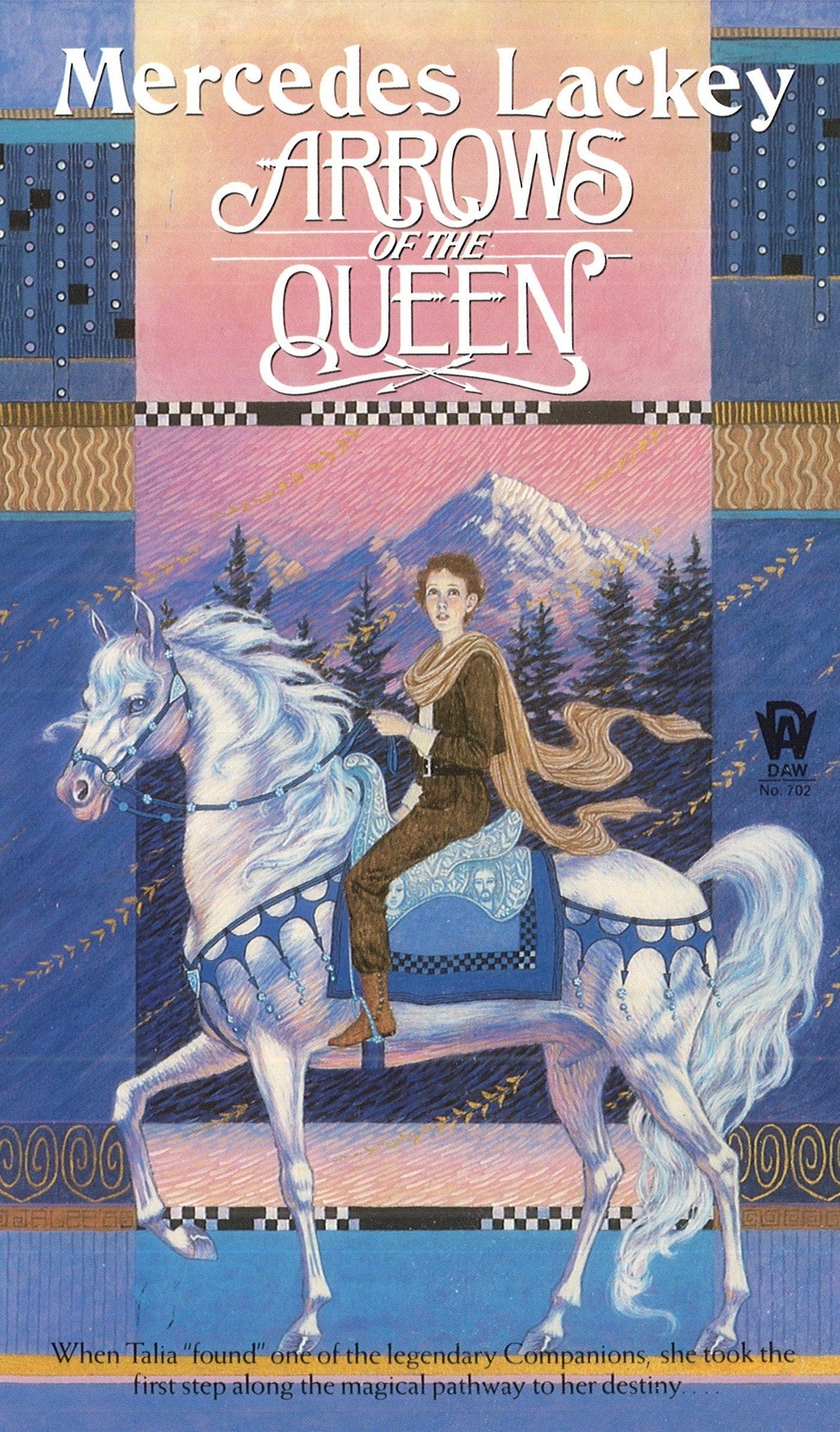 Arrows of the Queen ( The Heralds of Valdemar, Book 1): Lackey, Mercedes:  9780886773786: Amazon.com: Books