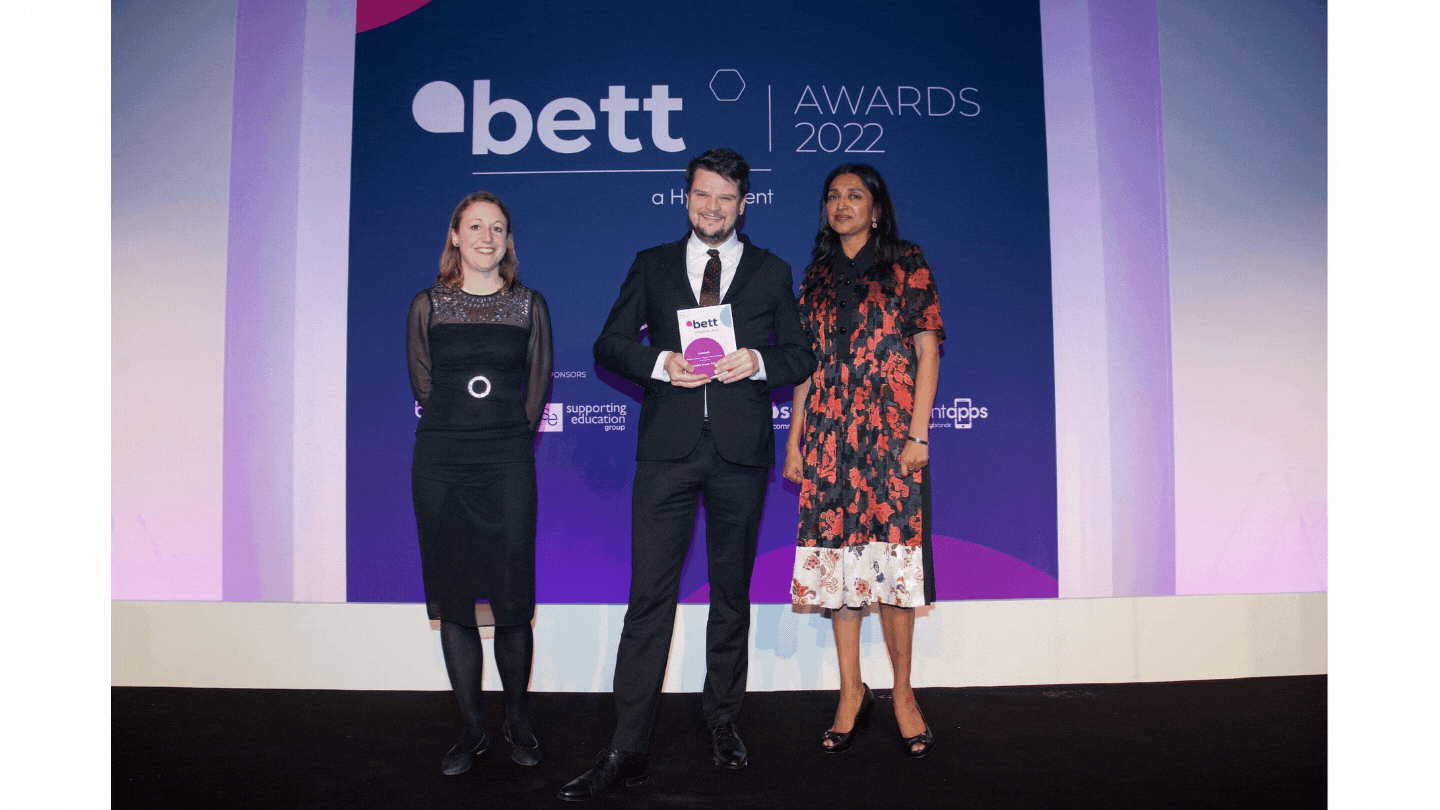 Jon Gunnar accepting the BETT award