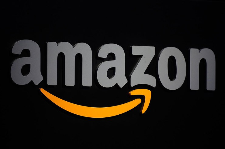 Amazon logo wall 2019 billboard 1548