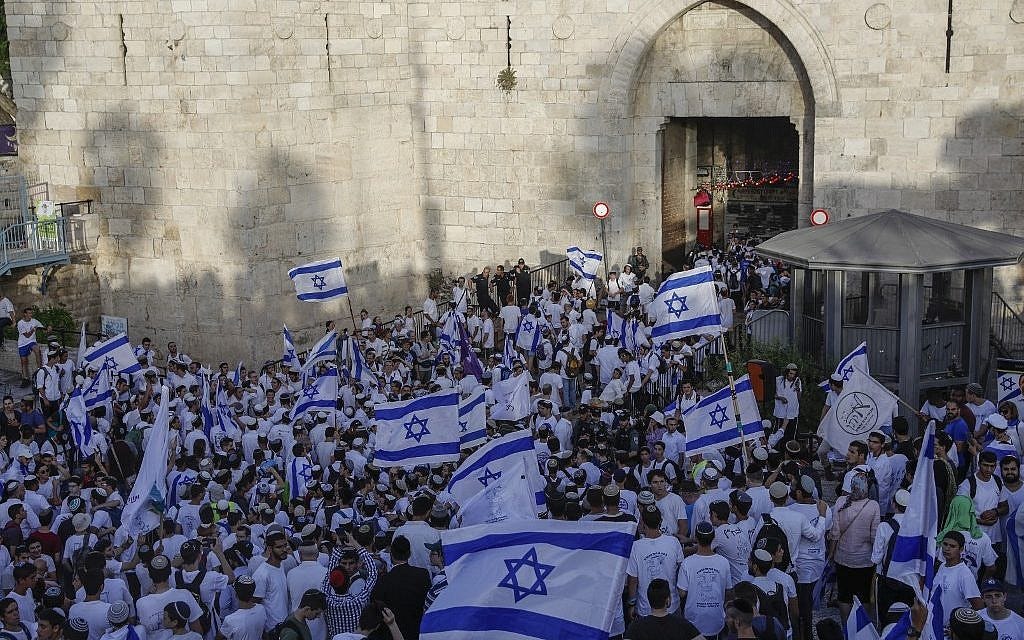 Tens of thousands join Flag March to mark unification of Jerusalem | The Times of Israel Tens of thousands join Flag March to mark unification of Jerusalem | The Times of Israel
