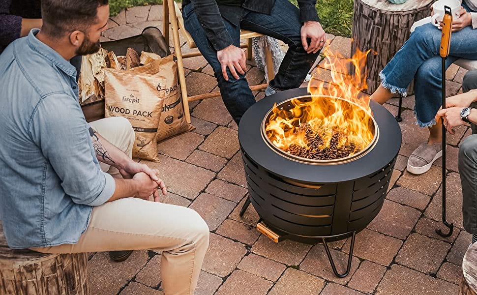 Best Smokeless Fire Pit 2022: Tiki, Breeo, Biolite, Solo Stove Reviews –  Rolling Stone