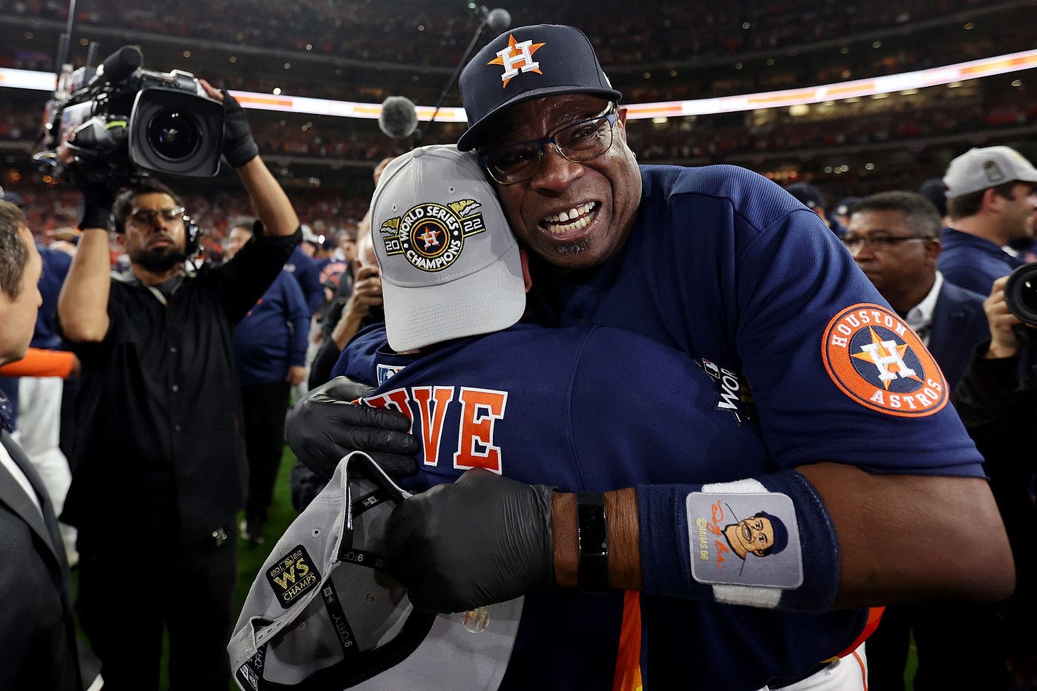 Dusty Baker: How the beloved 73-year-old baseball legend became the oldest  ever manager to win the World Series | CNN