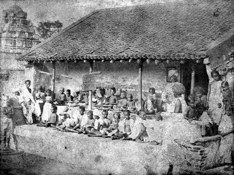 Anurag Shukla on Twitter: "~ A Girls' School in Surat, Gujarat (c. 1873).  https://t.co/fqWvPOloG3" / Twitter