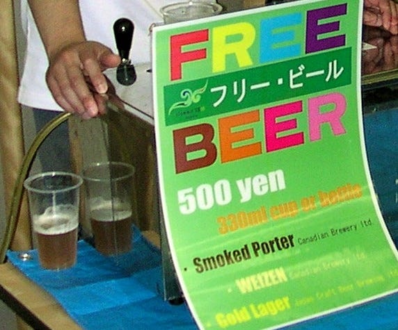 File:Isummit 2008, Japan, free beer crop.png
