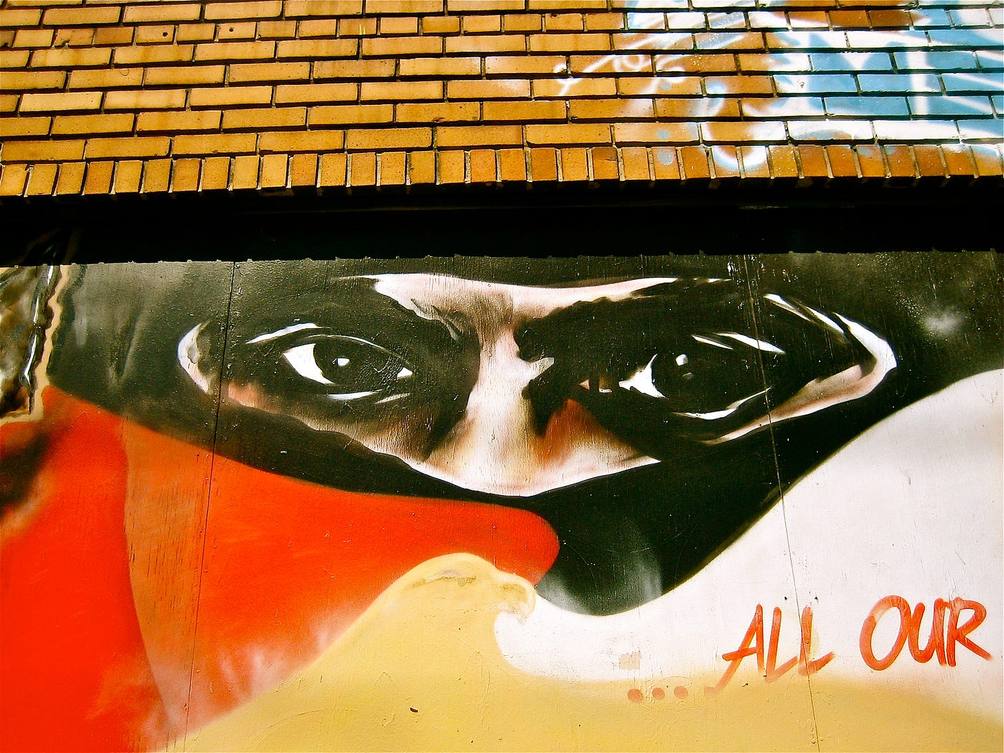 Photo by arod, 2005, of street art on Bryant Street, San Francisco