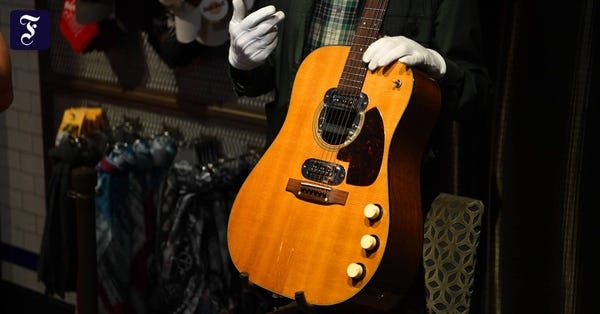 Auktions-Rekord: Kurt-Cobain-Gitarre erzielt mehr als sechs Millionen Dollar