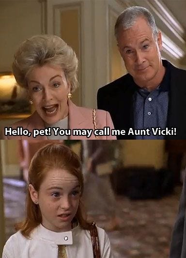 An old lady says, "Hello, pet! You may call me aunt Vicki!" Lindsey Lohan reacts