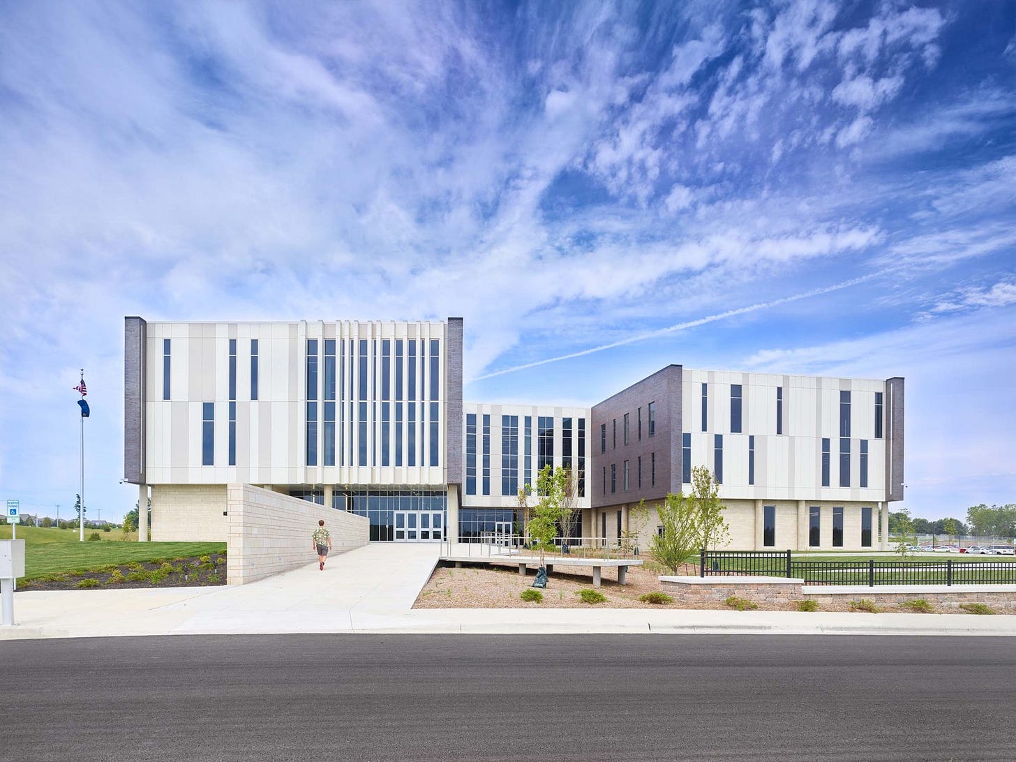 USD 233 Olathe West High School - McCownGordon Construction