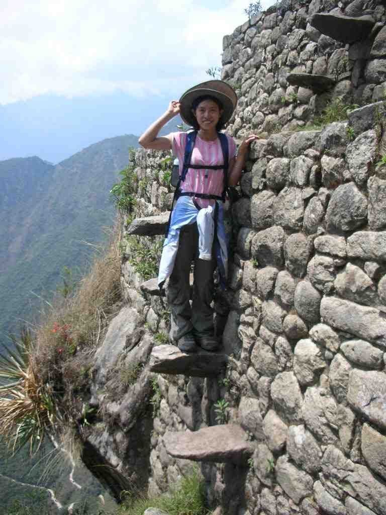 The Inca Trail Floating Staircase: Peru An ancient trade route linking the  city of Cuzco to Machu Picchu. The rugged topograp… | Picchu, Huayna  picchu, Machu picchu