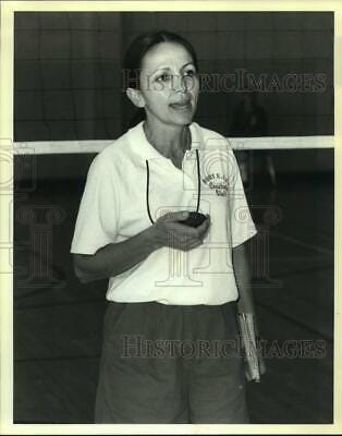1990 Press Photo Lee High volleyball coach Lupe Ruiz - sas14166 | eBay