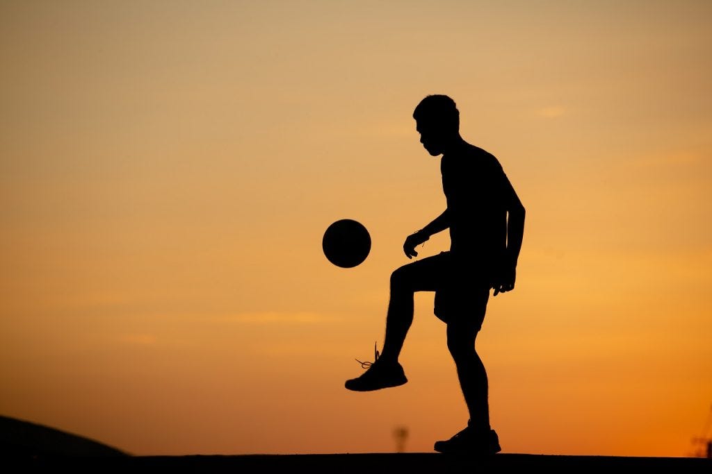 6 Health Benefits of Playing Sports - GOQii