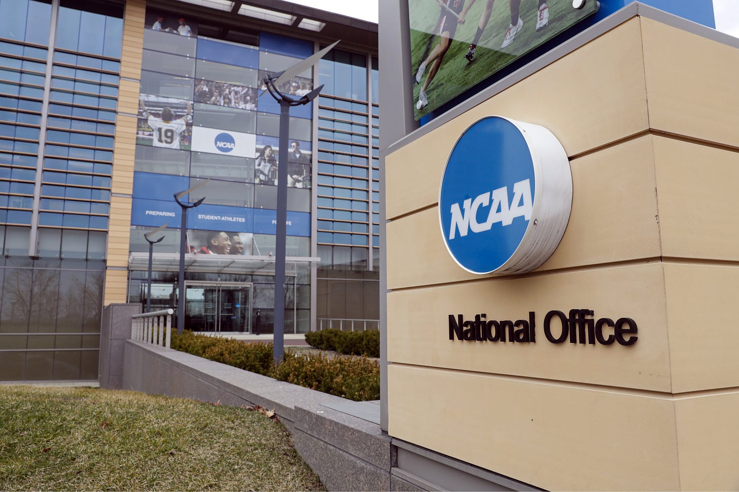After NIL, next NCAA challenge is restructuring Division I | AP News