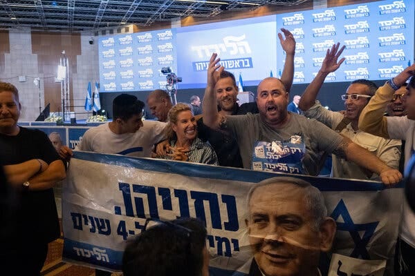 Supporters of former Prime Minister Benjamin Netanyahu celebrating at Likud’s headquarters in Jerusalem on Tuesday.