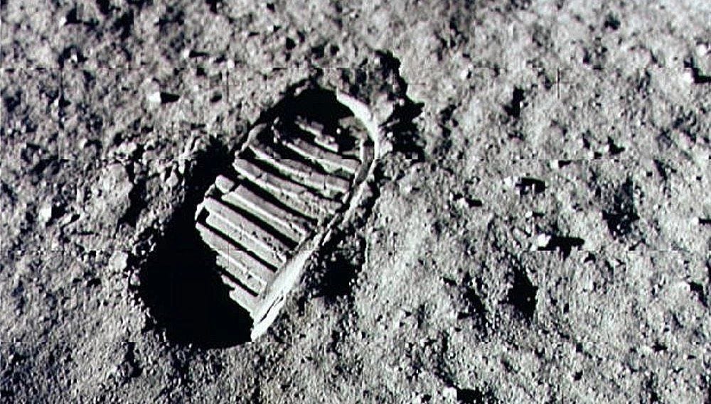 First steps of a man on Moon