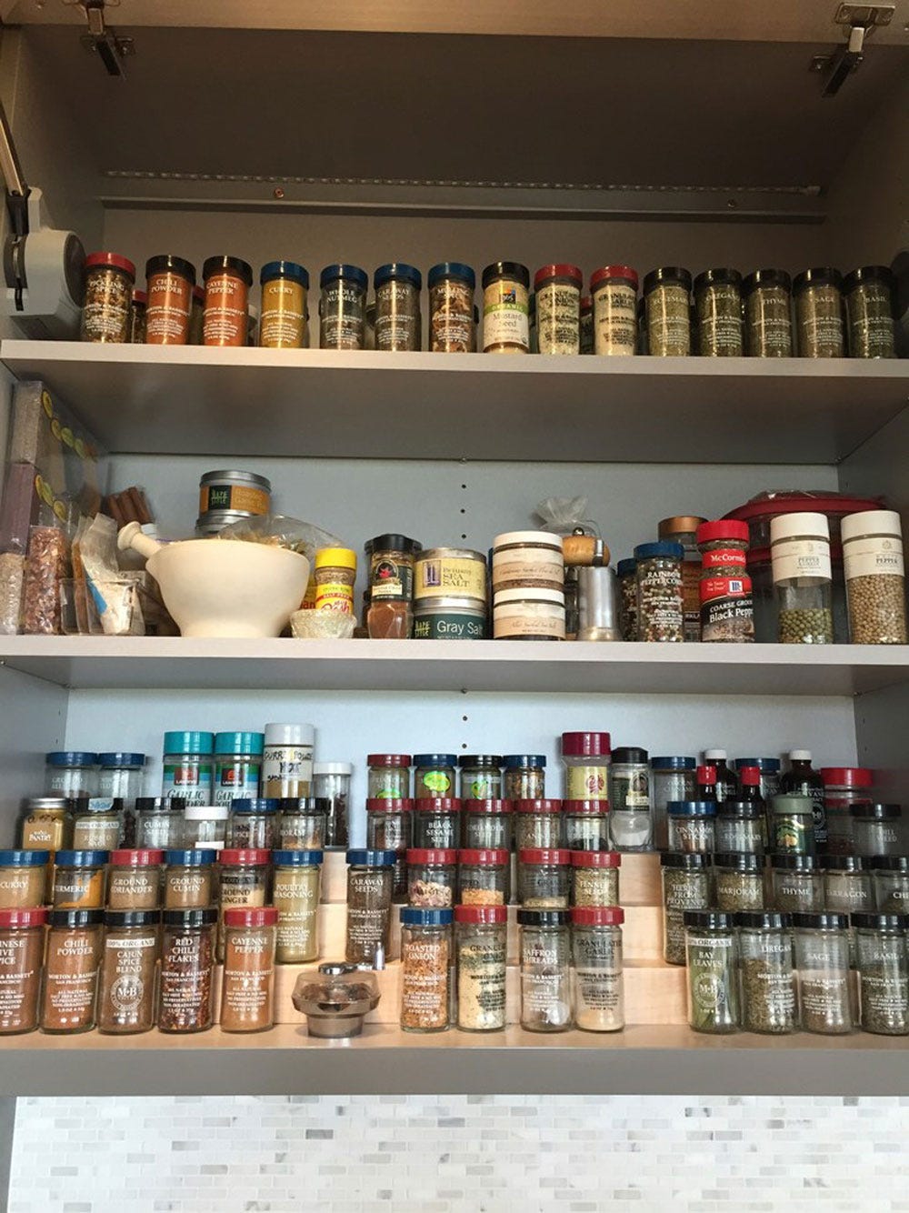 Spice rack ideas: How to store spices and the best way to do it