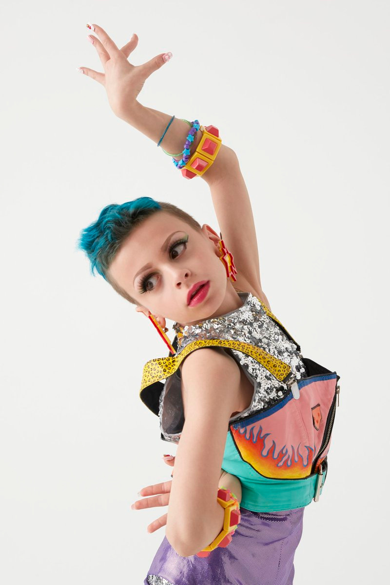 Desmond is Amazing sur Twitter : &quot;@desmond_amazing for @Converse 2019 Pride  Collection 🏳️‍🌈 #conversepride #converse #pride #worldpeide #dragkid  #dragqueen #lgbt #lgbtq #desmondisamazing… https://t.co/De1aiEkshv&quot;