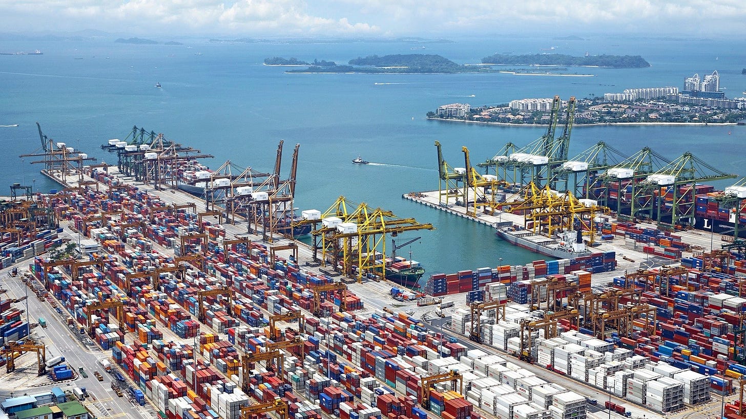 busy, orderly port, pre-supply chain crisis